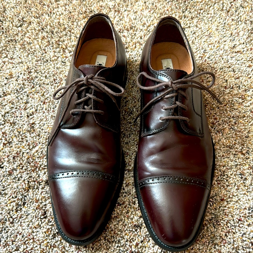 Joseph Abboud Men’s Oxford dress shoe
